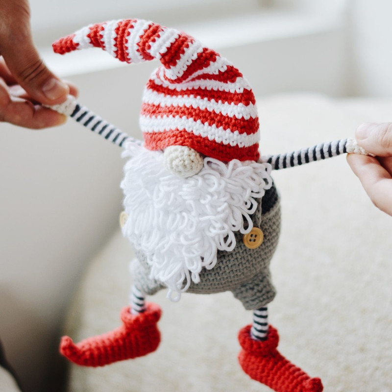 Christmas Gnome Crochet Pattern 85 Inch Scandinavian Gnome ENGLISH And ESPANOL PDF 3