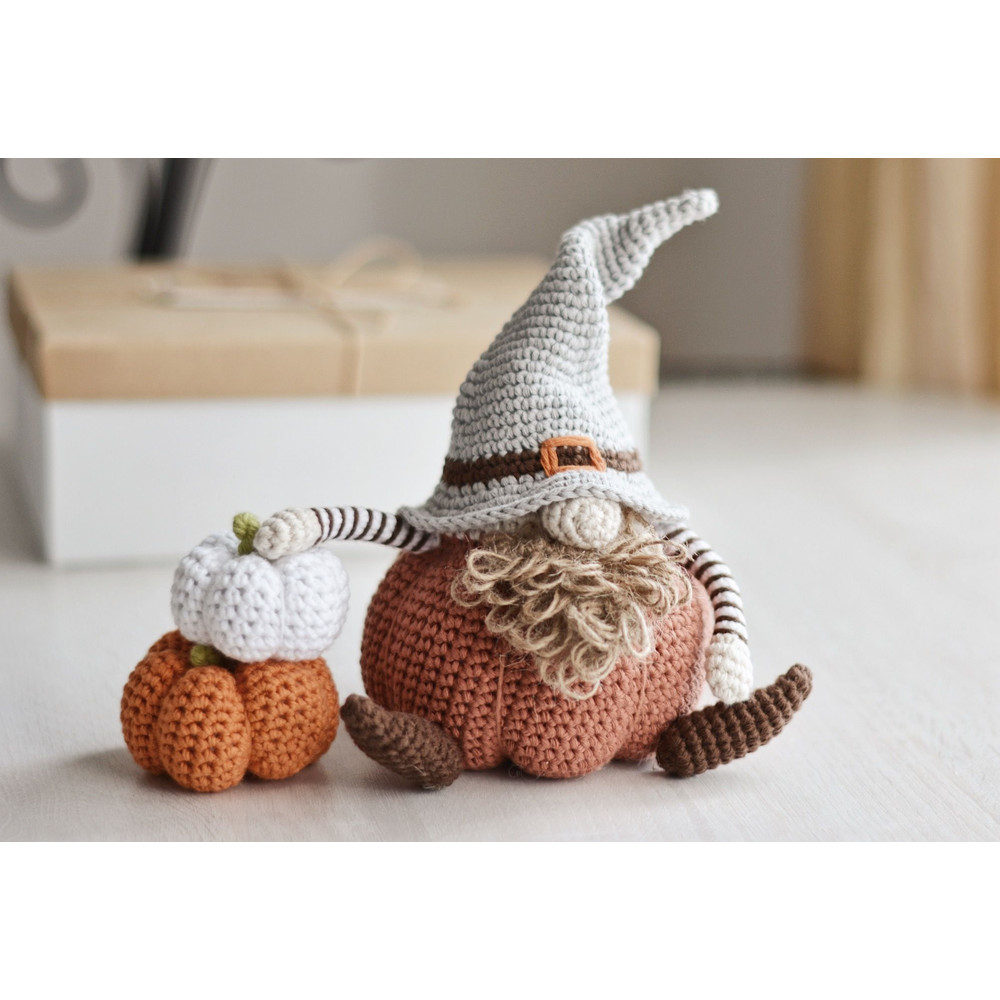 Fall Gnome With Pumpkins Crochet Pattern ENGLISH And ESPANOL PDF 2