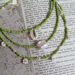 Discover the Magic of Summer: Green Jewelry Set with Pearls and Flowers. Perfect for Beach Days, Necklaces and Chokers