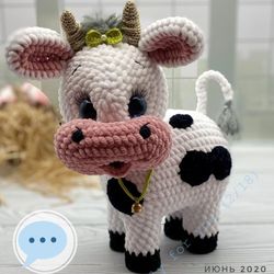 Crochet cow
