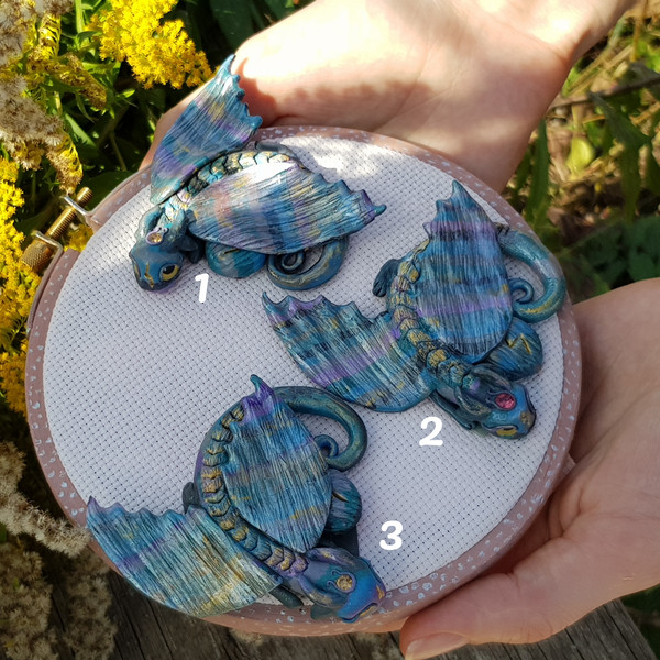 baby-dragon-sculpture-labradorite-style-polymer-clay-needle-minder-for-cross-stitch-figurine-dragon-by-annealart (3).png