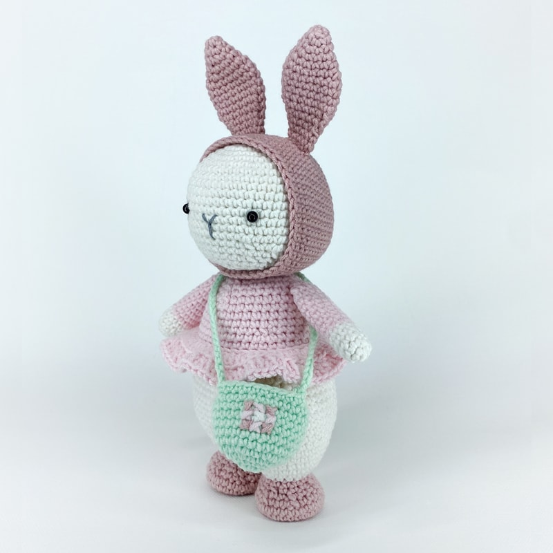 Crochet-bunny-pattern-Bunny-crochet-animal-Easter-bunny-crochet-toy-DIY-Bunny-amigurumi-02.jpg