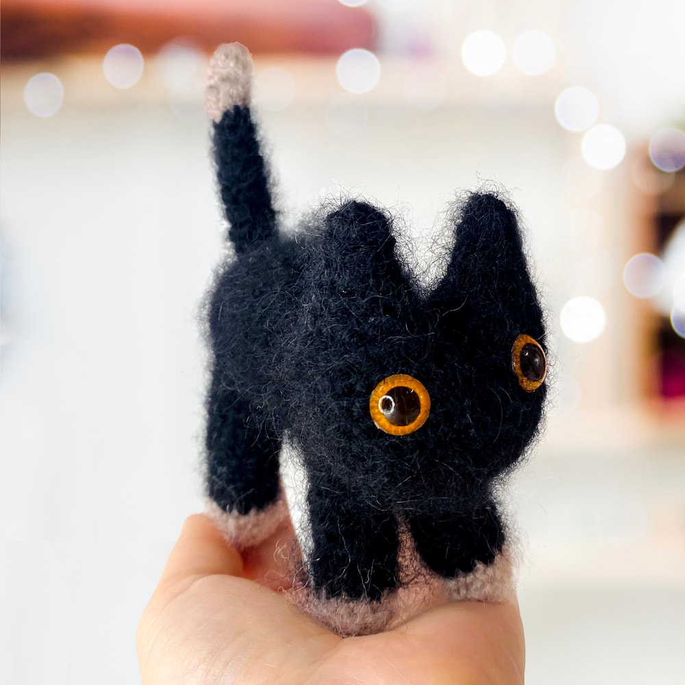 Black-cat-amigurumi-Animal-сrochet-pattern-pdf-cat-plush-toy-Amigurumi-kitten-pattern-DIY-gift-05.jpg