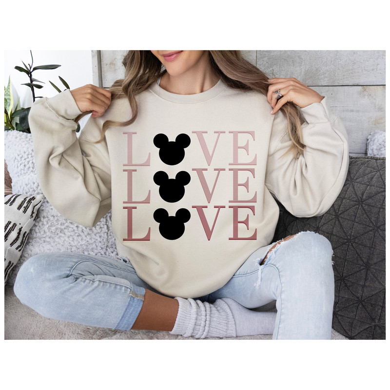 Valentines Sublimation Png, Valentines png, Valentine shirt design, Retro Mouse Valentine png, Retro Valentines, Sublimation Design, Love.jpg