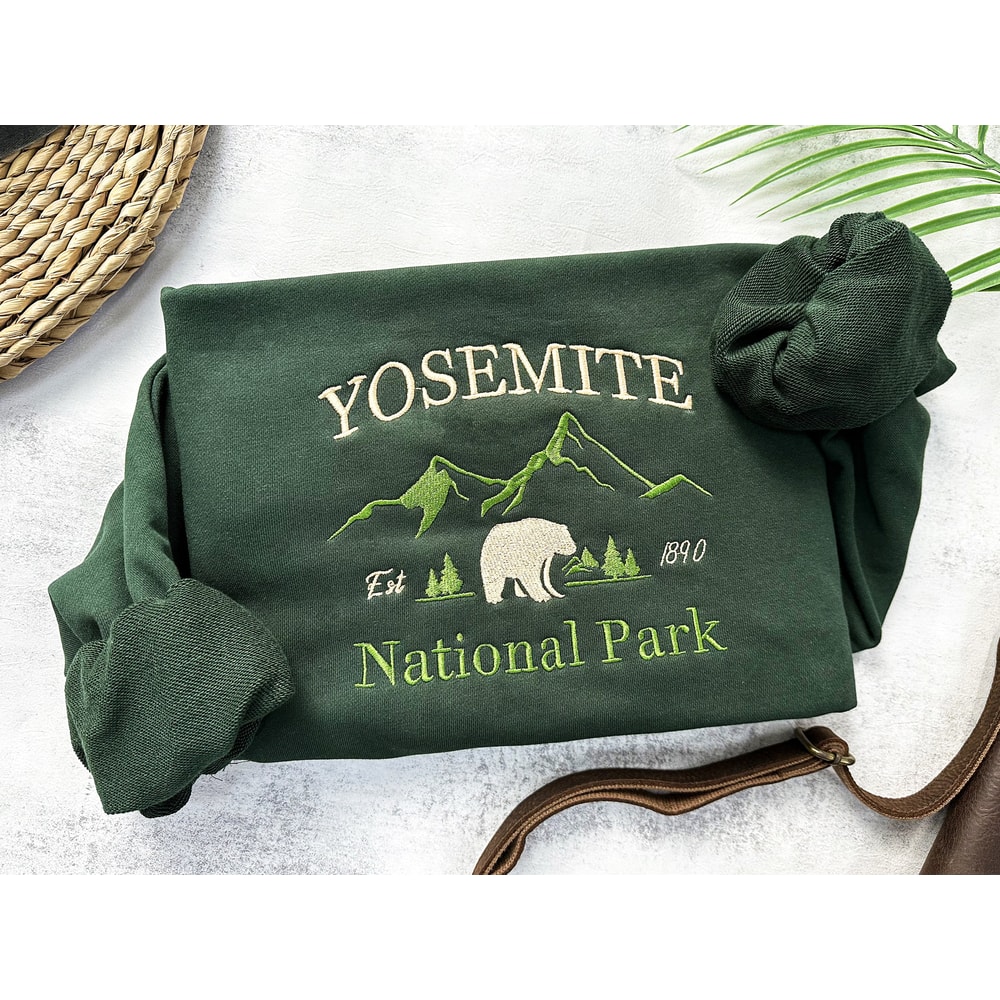Yosemite National Park Embroidered Sweatshirt,National Park Sweatshirt,Vintage Yosemite Embroidered Crewneck,Gifts for her.jpg