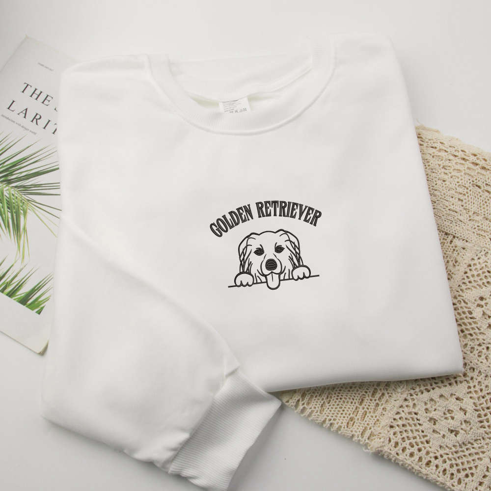 Golden Rterieye Sweatshirts, Embroidered Sweatshirts, For Dog Lovers.jpg