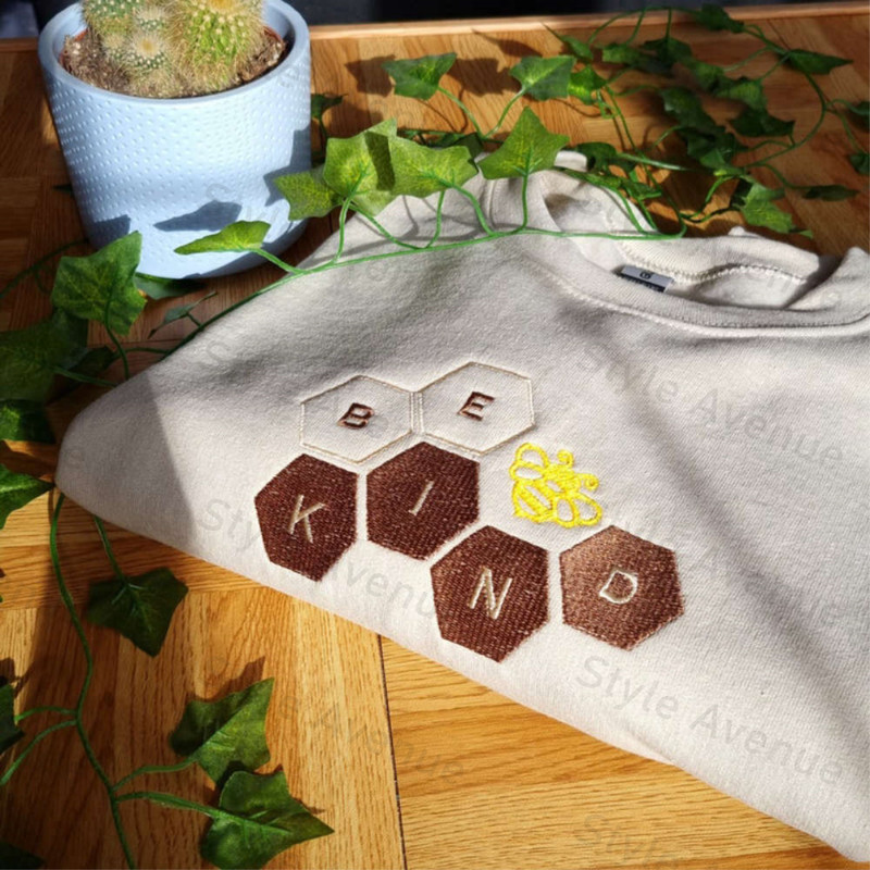 Bee KIND Embroidered Sweatshirt 2D Crewneck Sweatshirt Gift For Family.jpg