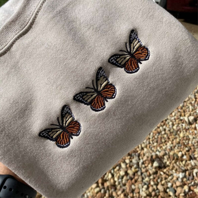 Butterfly Embroidered Sweatshirt 2D Crewneck Sweatshirt For Men Women.jpg