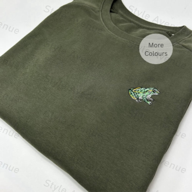 Frog Embroidered Sweatshirt 2D Crewneck Sweatshirt For Men And Women 1.jpg