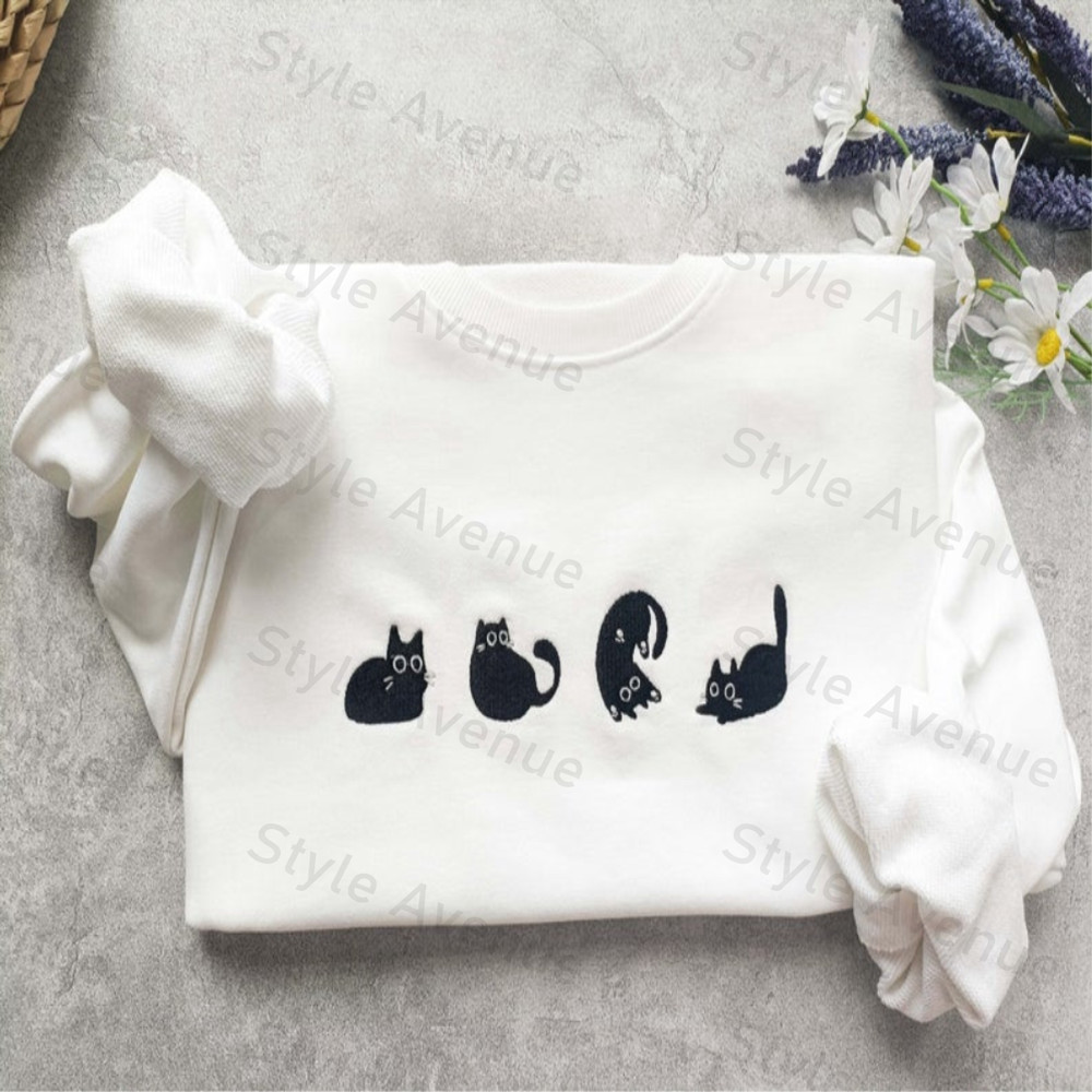 Lovely Black Cat Embroidered Sweatshirt Crewneck Sweatshirt Gift For Family.jpg