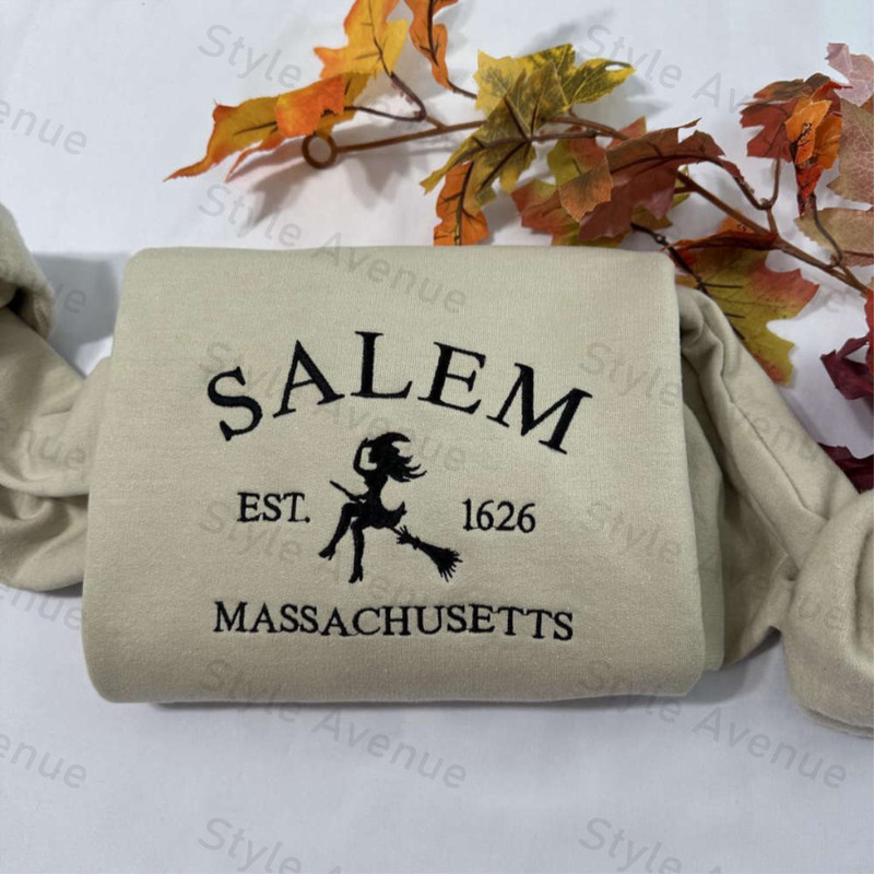 Salem Massachusetts Embroidered Sweatshirt 2D Crewneck Sweatshirt Gift For Family.jpg