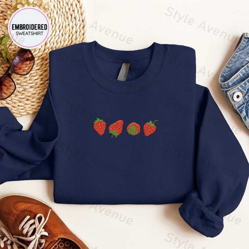Strawberries Embroidered Sweatshirt 2D Crewneck Sweatshirt For Women And Women.jpg