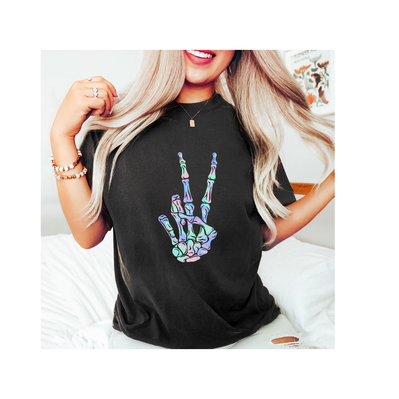 Comfort Colors.Howdy Pumpkin Shirt,Western Halloween, Halloween Party.jpg