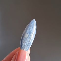 kyanite natural stone cabochon, 37 x 30 x 5 mm, natural gemstone, blue kyanite, for jewelry making, flat back cab