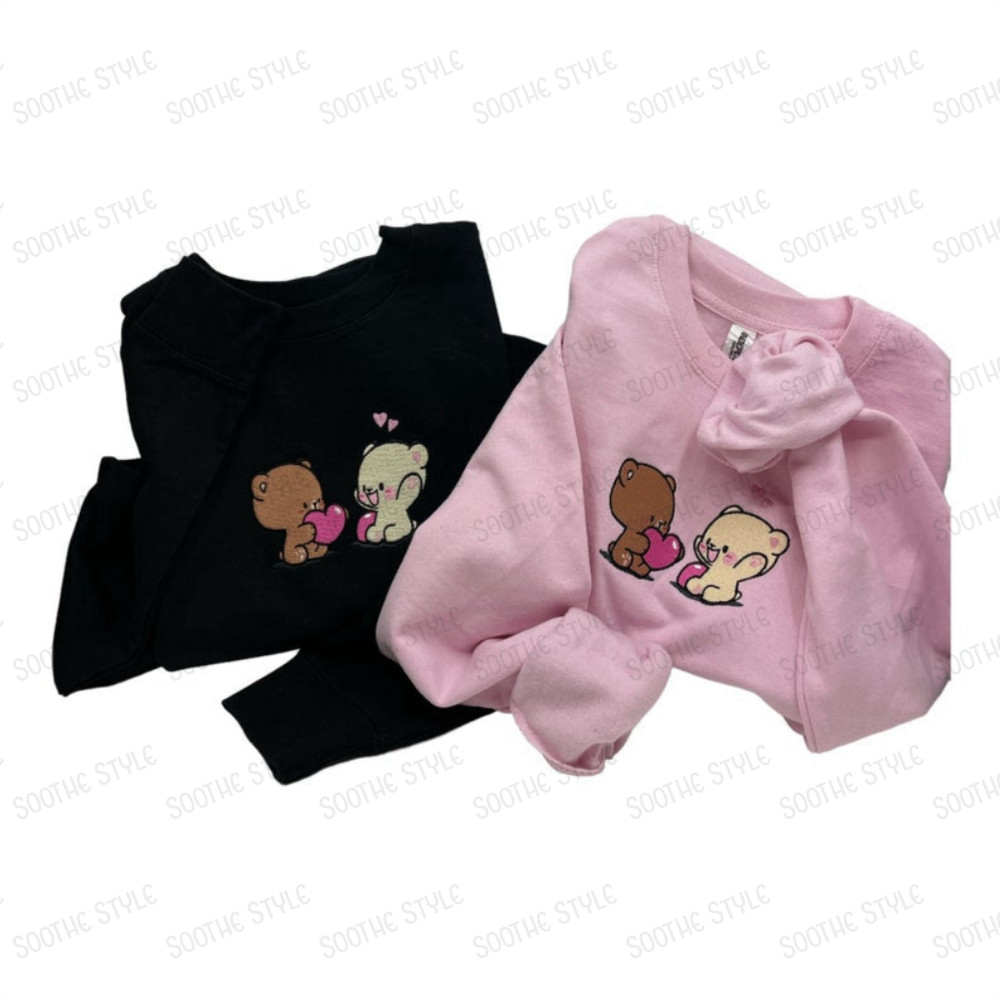 Bear Couple Valentines Embroidered Sweatshirt 2D Crewneck Sweatshirt For Men And Women.jpg