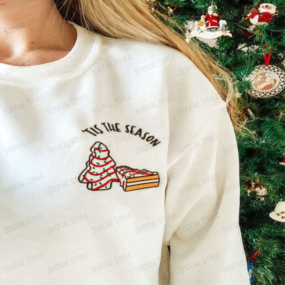Christmas Tree Cake Embroidered Sweatshirt 2D Crewneck Sweatshirt For Men And Women.jpg