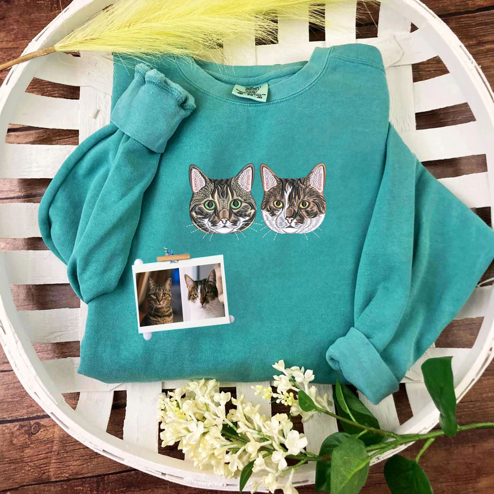 Comfort Color Custom Embrodiered Cat Sweatshirt from Photo.jpg