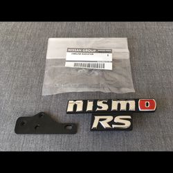 Nissan Genuine Nismo RS Front Grille Emblem Badge for Juke Nismo RS