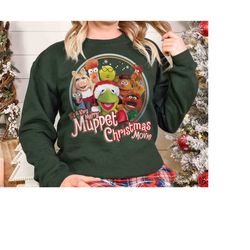 retro 90s its a very merry muppet christmas movie vintage t-shirt, kermit the frog gonzo miss piggy xmas tee, magic kin