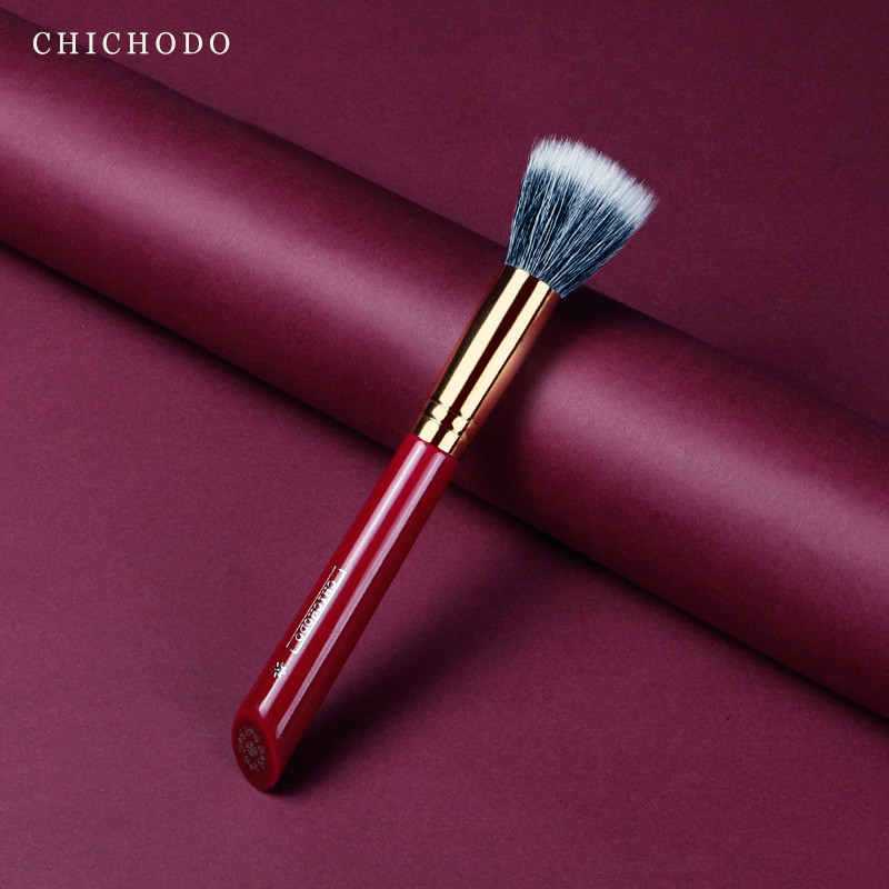 High Quality Soft Luxury Makeup Brush, Stippling Blush Brush, Animal Hair Red Rose Series Powder Face Brush