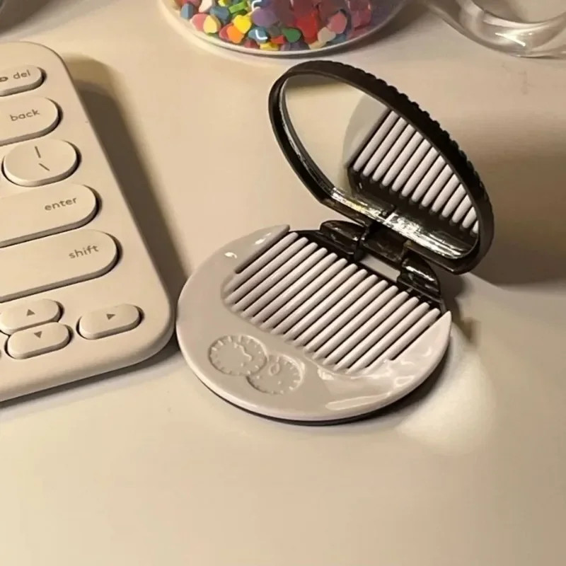 Kawai Outside Pocket Mirrors, Chocolate Biscuit Round Folding Make Up Mirror, Women Small Cocoa Mirror with Combs