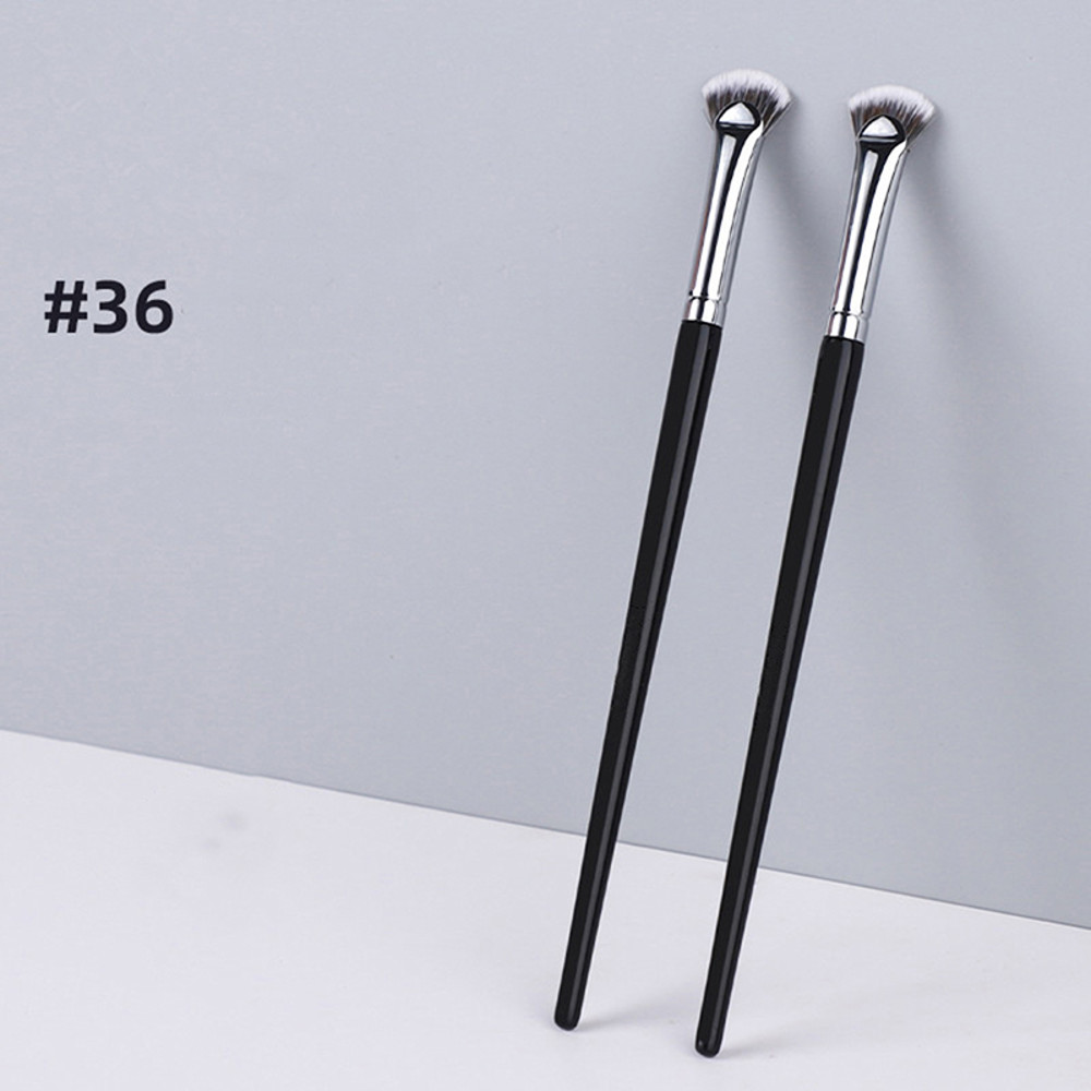 1PCS Fan Shaped Eyelash Brush Professional Makeup Tool, Soft No Shedding Mascara Brush, Highlighter Powder Smudge