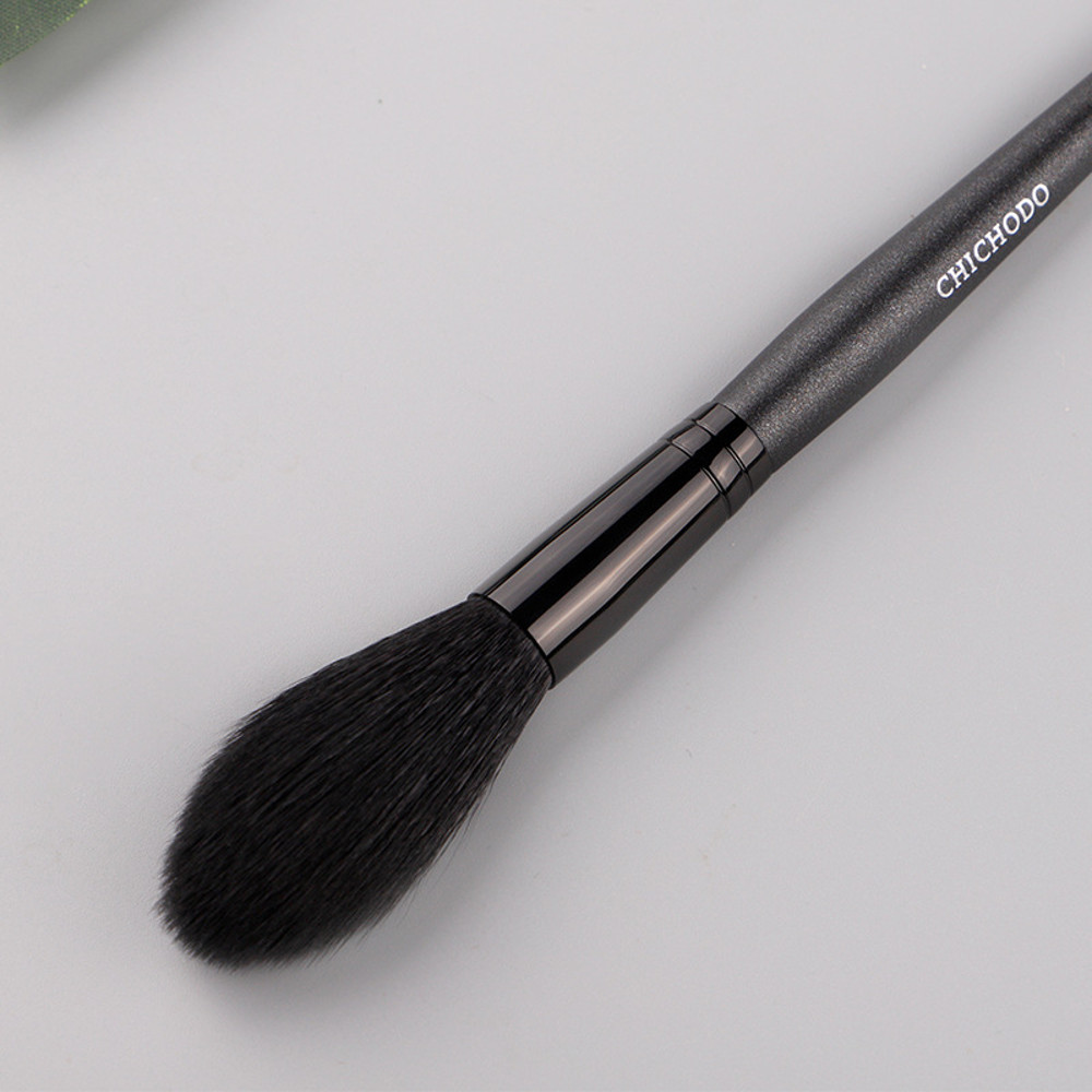 Buffing Makeup Brush, Highlighter Wood Handle Blusher, Contour Powder Goat Hair Makeup Brushes