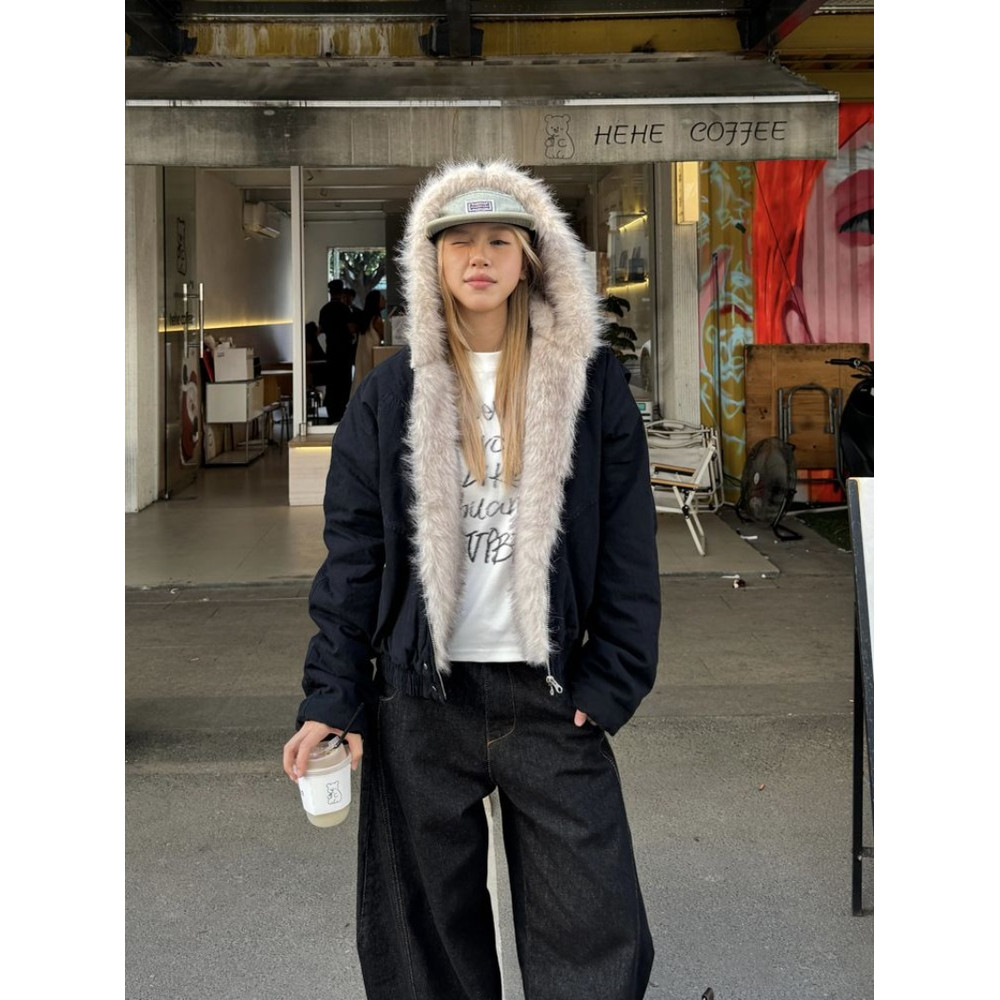 Womens Streetwear Jacket, American Retro Velvet Coat, Thickened Winter Wear with Fur Collar, Loose Fit Hooded Jacket