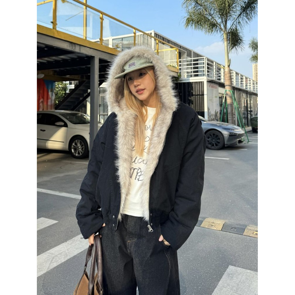 Womens Streetwear Jacket, American Retro Velvet Coat, Thickened Winter Wear with Fur Collar, Loose Fit Hooded Jacket