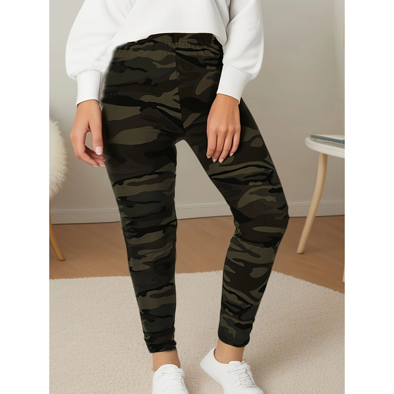Women's Plus Size Leggings, Super Elastic Camo, Military Green Cropped Pants, Soft Sports Outerwear