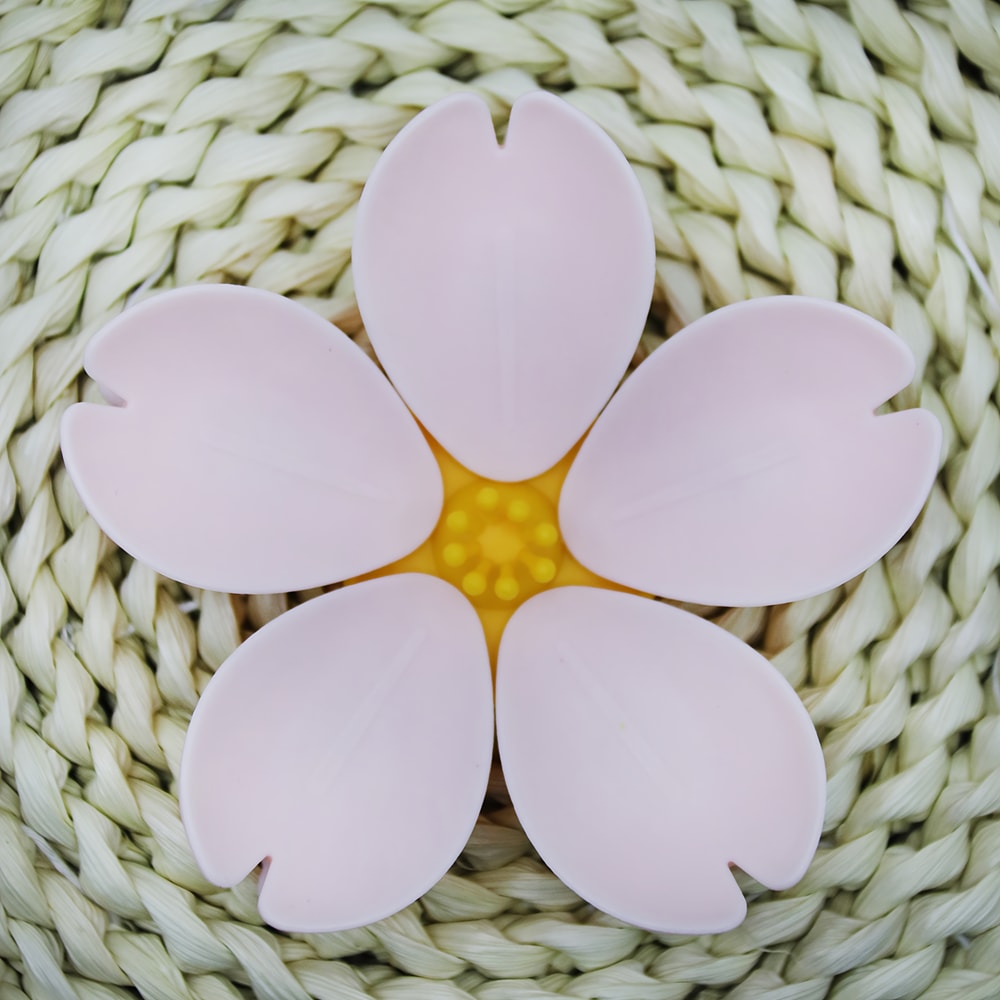 Sakura Magnetic Bag Kitchen Storage Clips Decorative Moisture Proof Food Sealing Clip 2