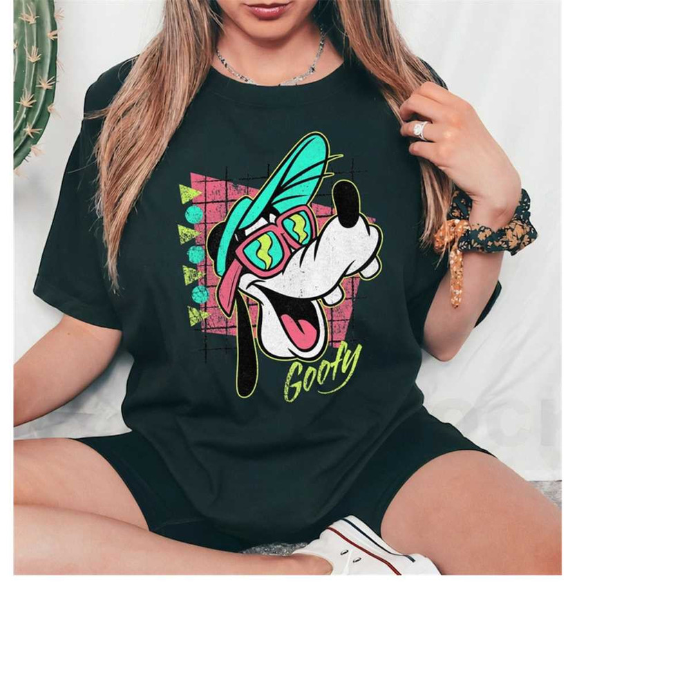 Retro 90s Disney Goofy Portrait Graphic T-Shirt, A Goofy Movie T-Shirt, Disneyland Family Matching Shirts, Disney World.jpg