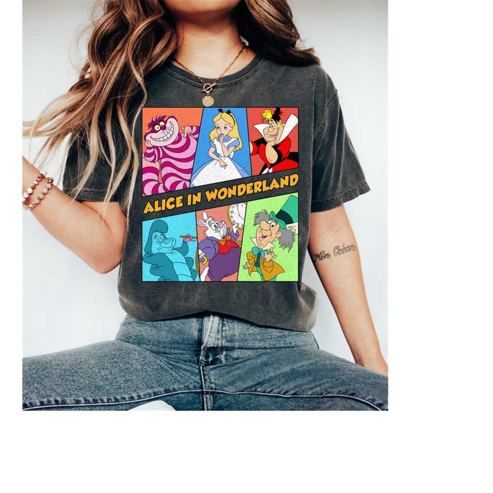 Retro 90s Vintage Disney Alice In Wonderland Group Characters Shirt, Alice,Cheshire Cat,Mad Hatter,Queen Of Hearts, Disn.jpg