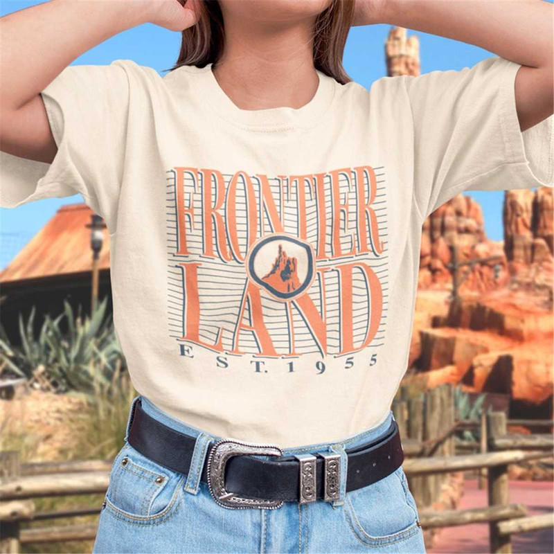 Frontierland University Style T-Shirt.jpg
