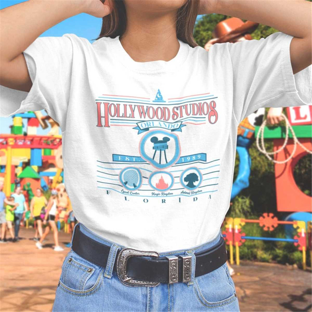 Hollywood Studios Colligate Vintage Style T-Shirt.jpg
