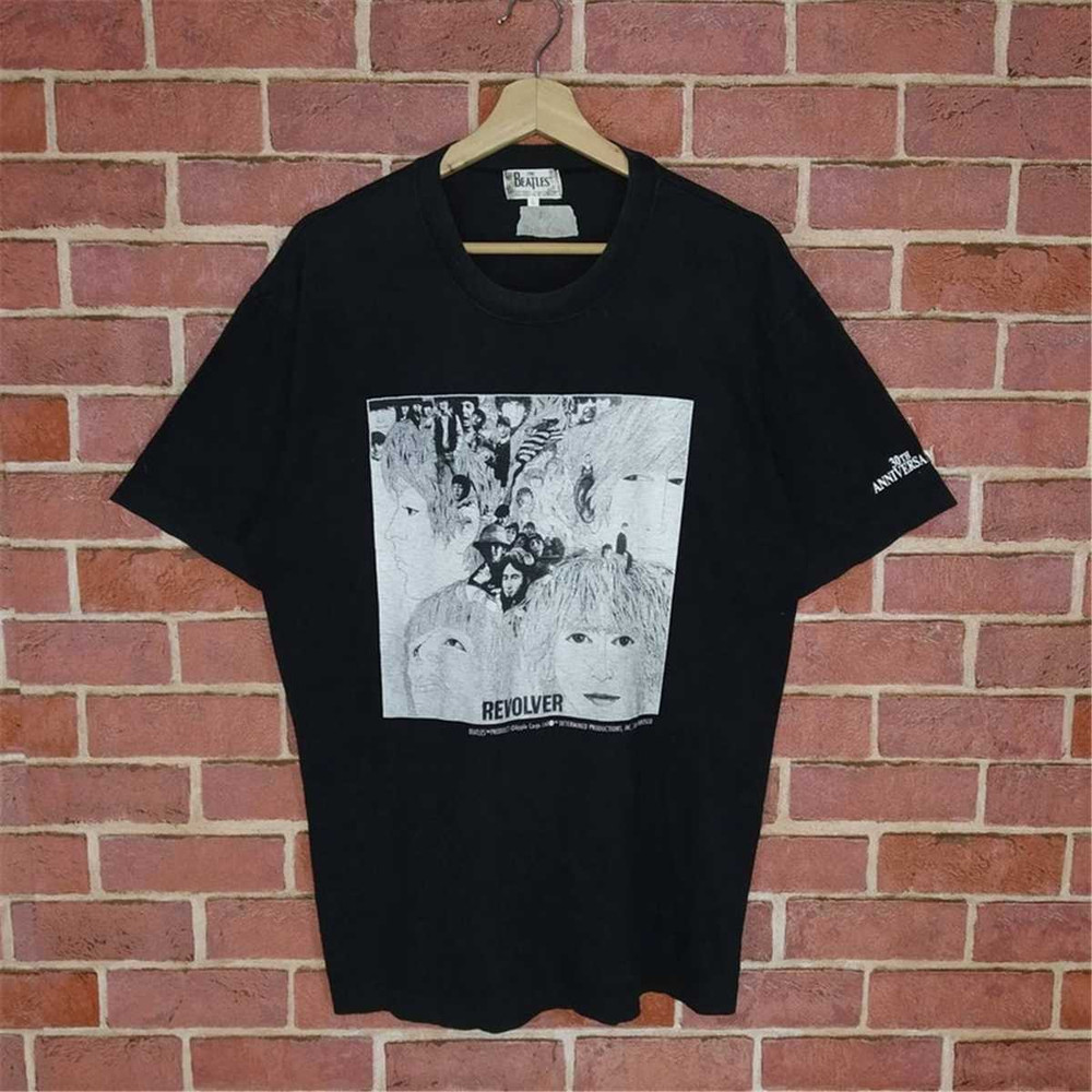 Vintage The Beatles Revolver Band Promo Music T-shirt Size L.jpg
