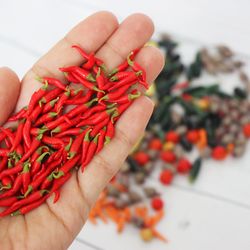 miniature chili pepper 1:12 vegetables realistic miniatures food for dolls - dollhouse miniature