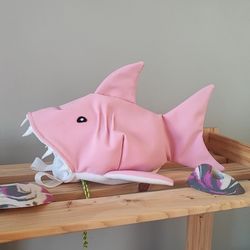 Chalk bag Shark Pink for rock climbing