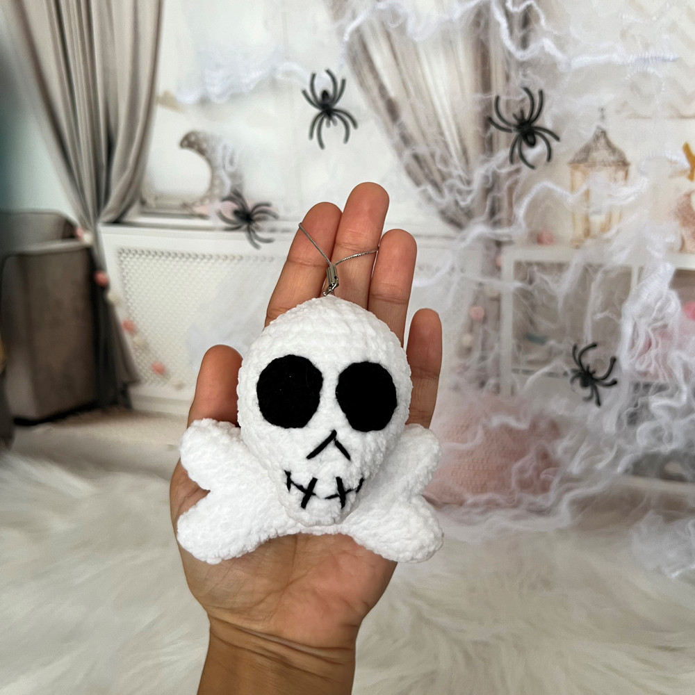 CROCHET PATTERN Keychain Skull Toy Keychain Bone Toy Halloween Decor Amigurumi Tutorial PDF File 1