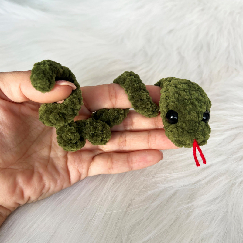 CROCHET PATTERN Snake Toy Christmas Snake Toy Keychain Snake  Amigurumi Tutorial PDF File 2