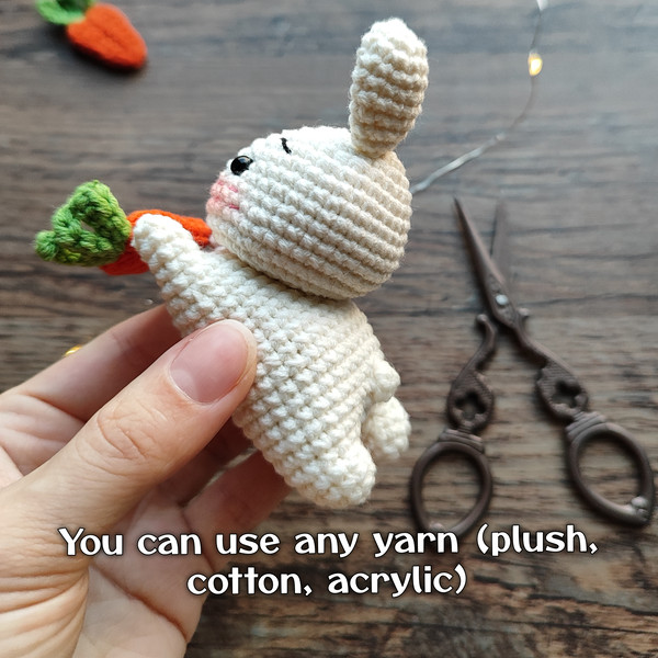 Crochet easter bunny.png