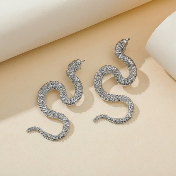 Zinc Alloy Snake Earrings (3).jpg