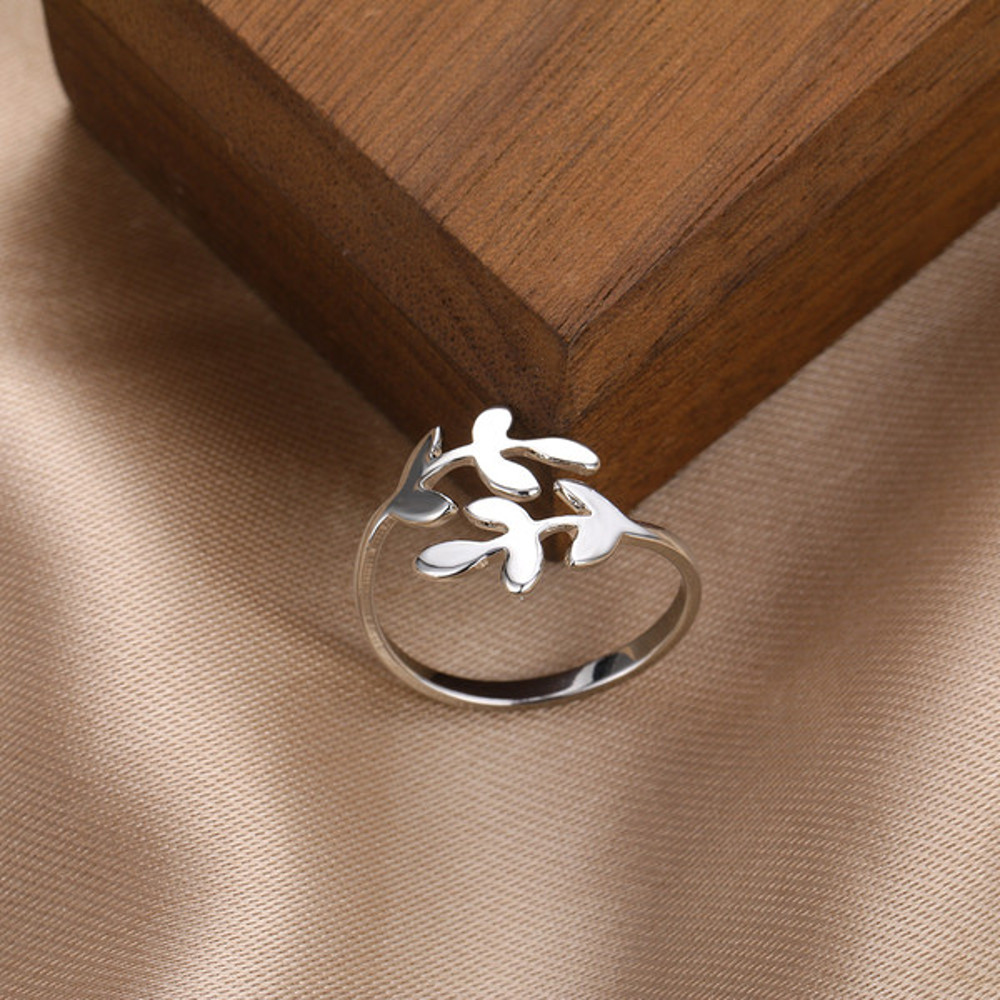 Adjustable Olive Branch Leaf Ring (1).jpg