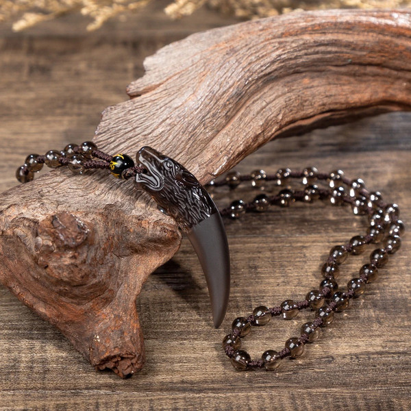 Obsidian Wolf Pendant Necklace (1).jpg