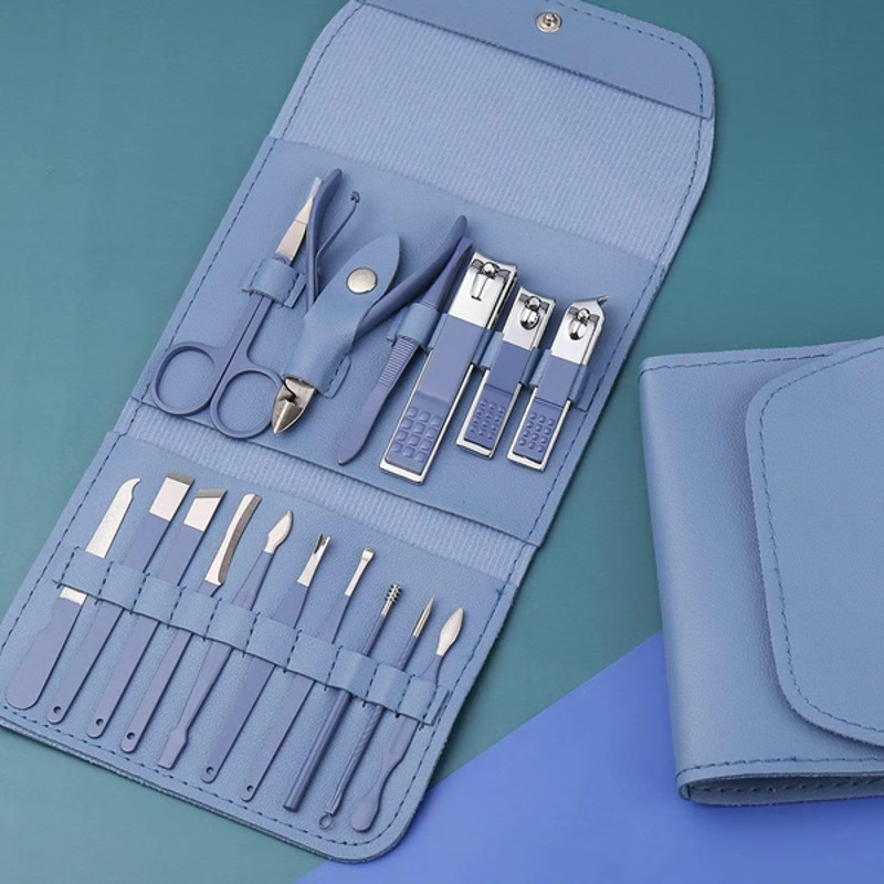 Portable Nail Clipper Set With Case blue