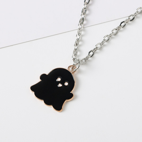 Adorably Cool Ghost Necklace For Fun Halloween (2).jpg