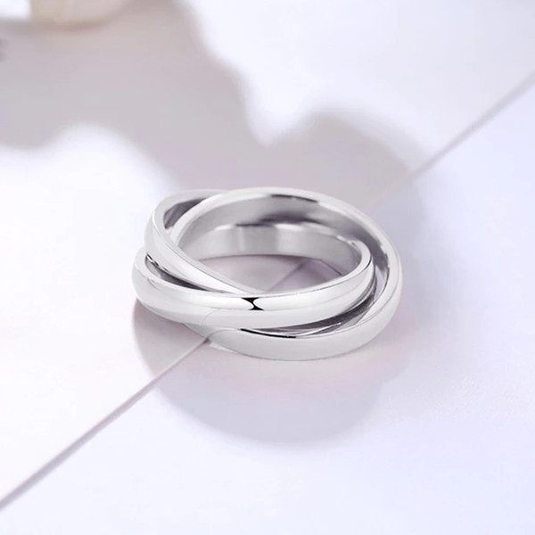 Elegant 3 Interlocked Rings (1).jpg