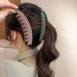 large banana non-slip hair clips