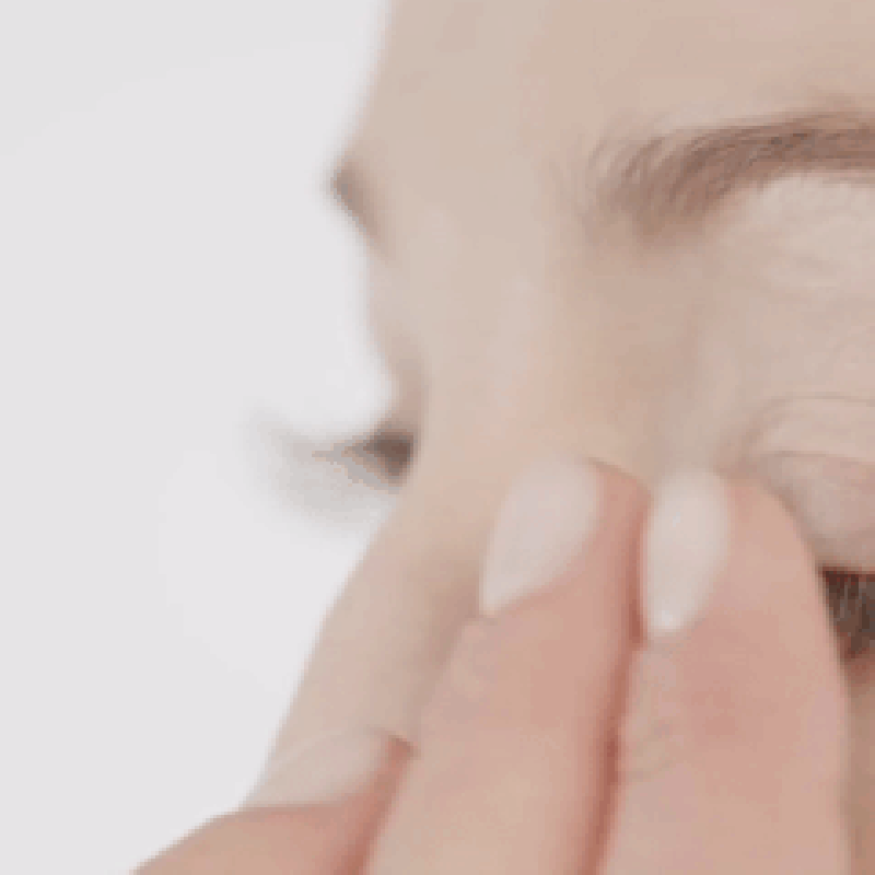 Instant Eyelid Lift with Anti-Aging Eyelid Tape - Safe, Transparent Strips, Contains 100 Pieces for Daily Use