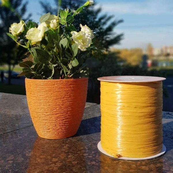 Hat in braided raffia straw with a crocheted look | Inspire Uplift